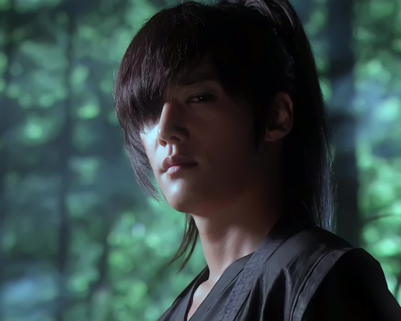 Корейские мужские прически - модные стрижки в корейском стиле