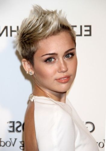 очень короткие женские стрижки очень короткие женские стрижки