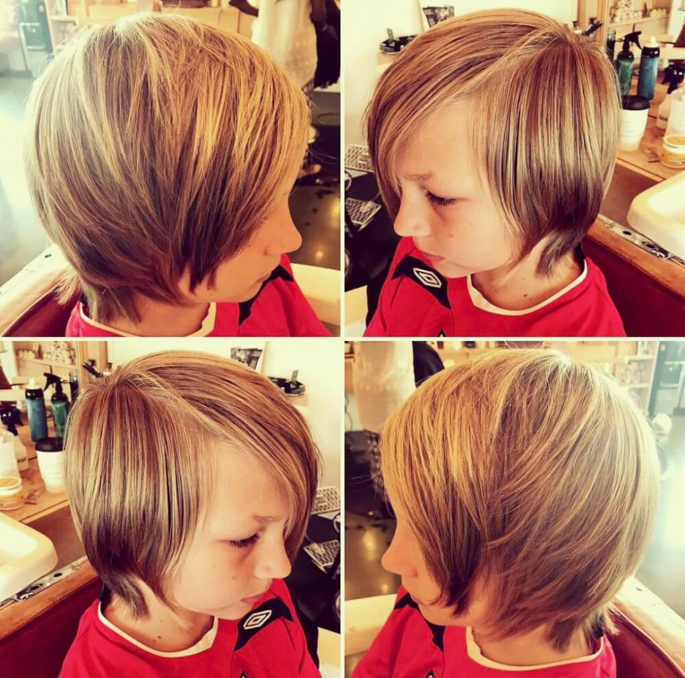 Модные прически на бок для мальчиков с пробором 2022