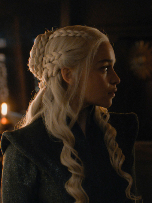 Прическа Дейнерис из сериала "Игра престолов" - все образы персонажа