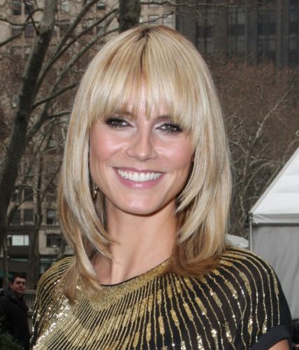 стрижка лесенка на средние волосы стрижка лесенка на средние волосы