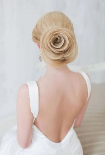 Свадебная прическа высокий и низкий пучок с фатой и без нее