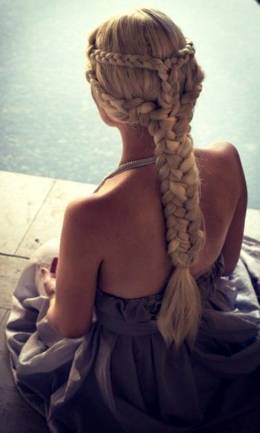 Прическа Дейнерис из сериала "Игра престолов" - все образы персонажа