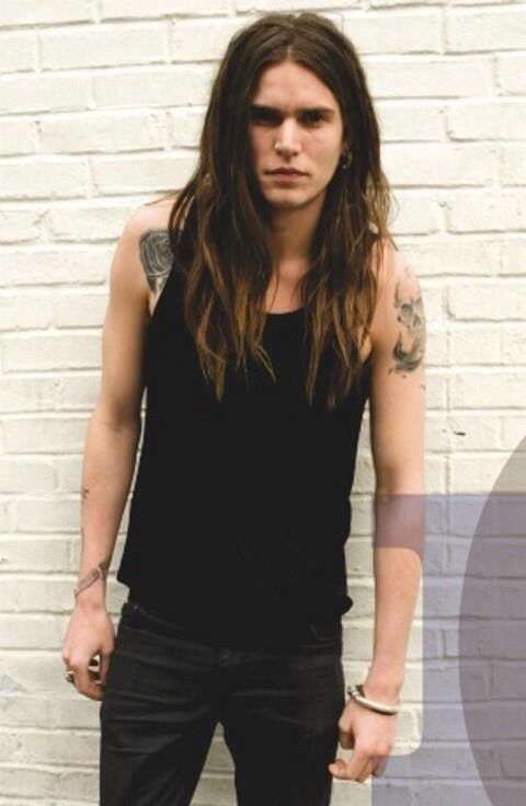 мужские прически с длинными волосами мужские прически с длинными волосами