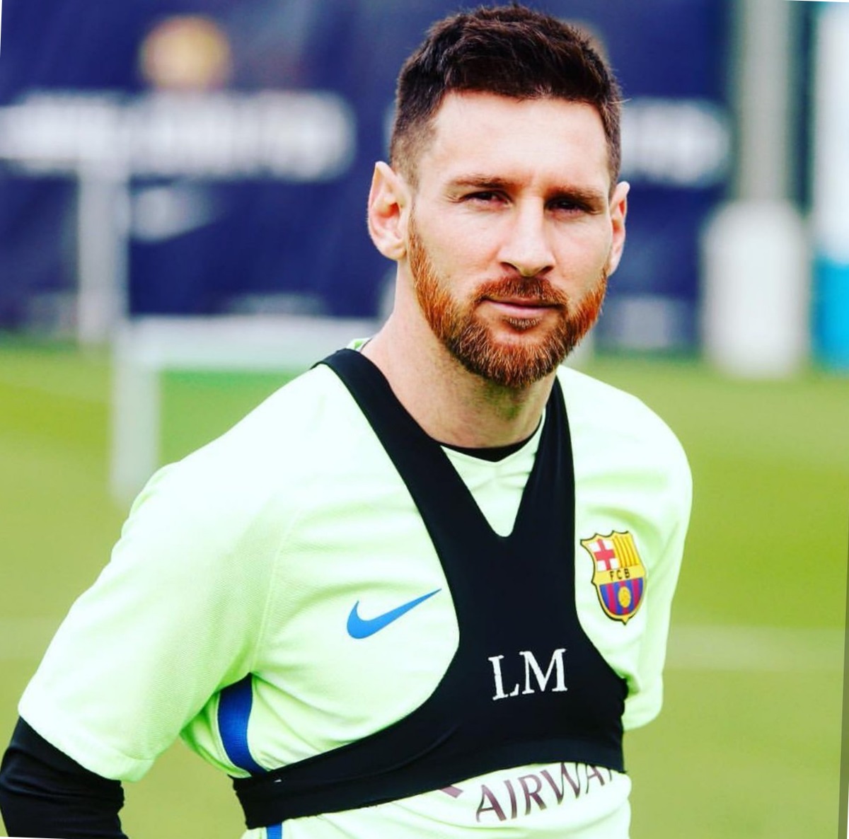 Новая прическа футболиста Лионеля Месси