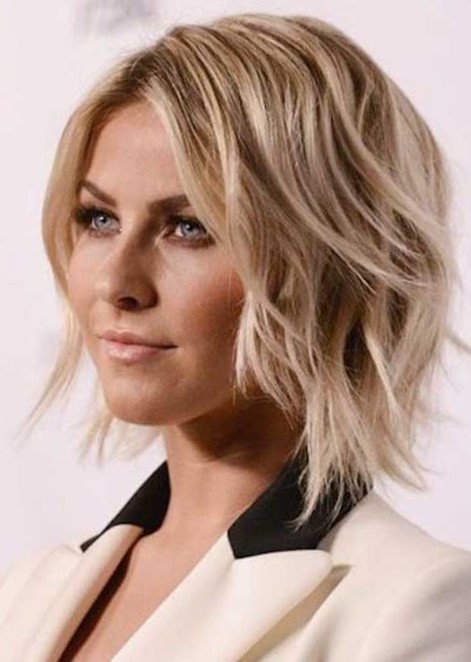 Каре - стрижка на средние волосы придающая объем Каре - стрижка на средние волосы придающая объем