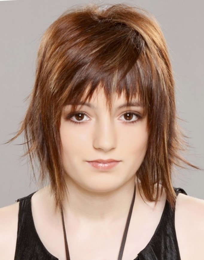 Рваные стрижки на средние волосы Рваные стрижки на средние волосы