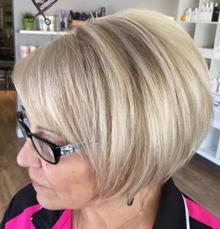 Простые прически на короткие волосы для женщин Простые прически на короткие волосы для женщин