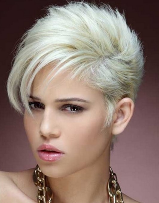 Короткие стрижки для девушек - пикси Короткие стрижки для девушек - пикси