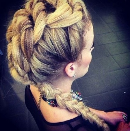 Прически с гофре Прически с гофре