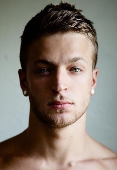 Стильная мужская стрижка полубокс Стильная мужская стрижка полубокс