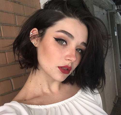 Женские стрижки на средние волосы без челки 2022 - фото, виды причесок