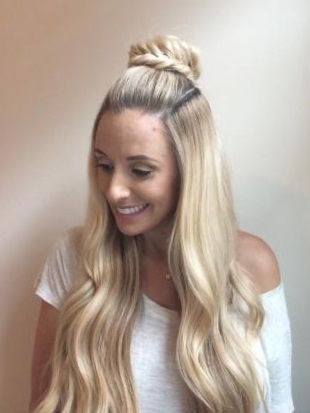 прическа пучок на длинные распущенные волосы прическа пучок на длинные распущенные волосы