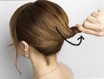 Прическа ракушка на средние волосы шаг 3 Прическа ракушка на средние волосы шаг 3