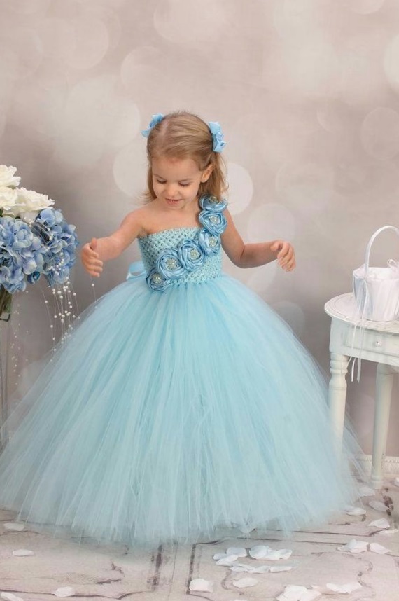 прическа на утренник в детский сад прическа на утренник в детский сад