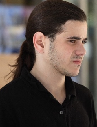 Мужская прическа с хвостиком Мужская прическа с хвостиком