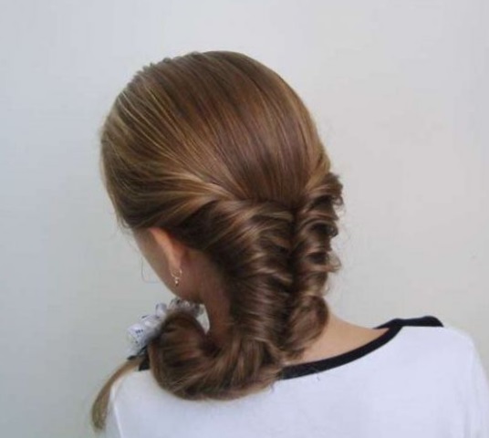 Разные виды плетения кос с резинками - топ 10 причесок с помощью резинок