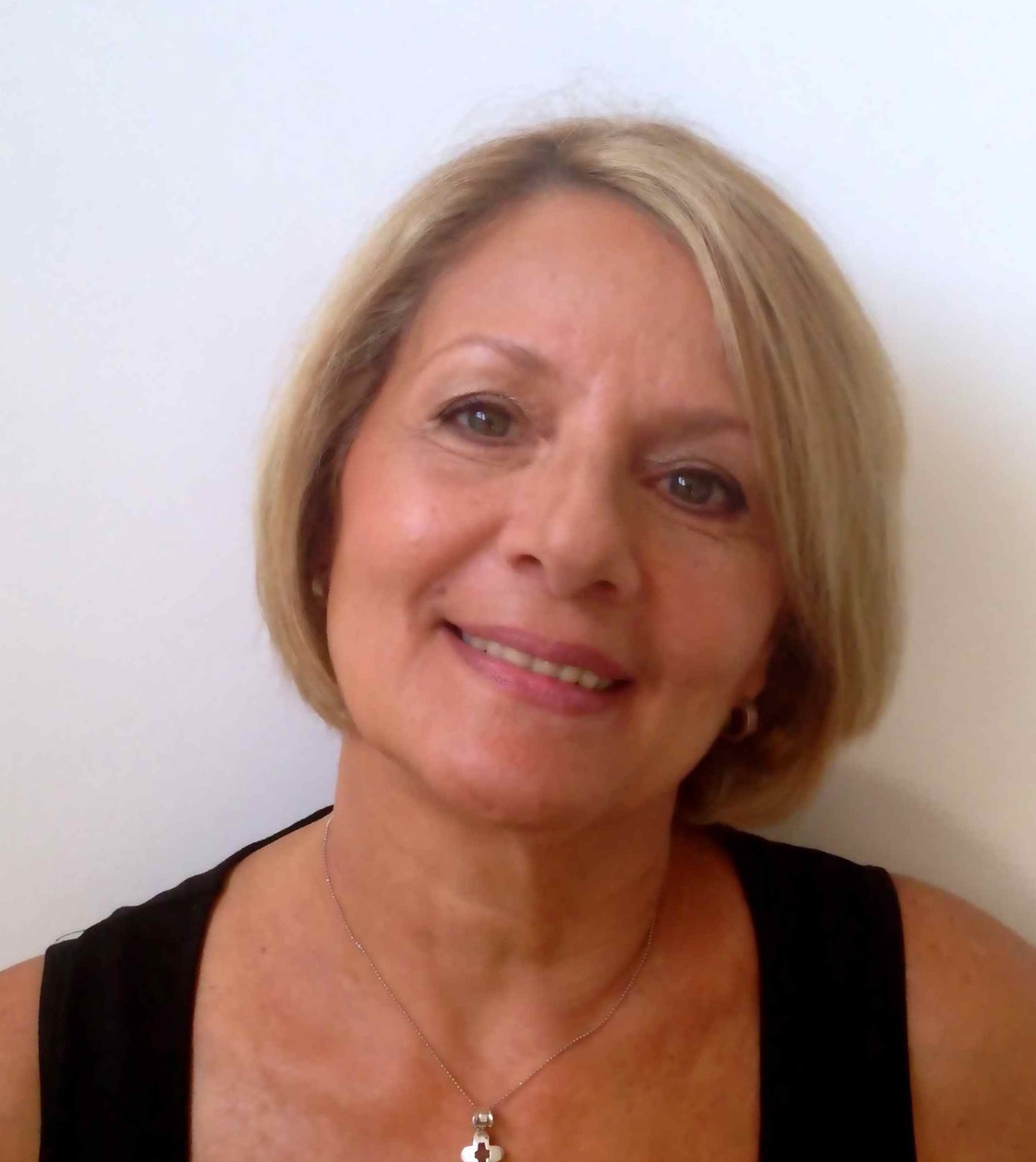 Короткие стрижки для женщин после 60 лет Короткие стрижки для женщин после 60 лет