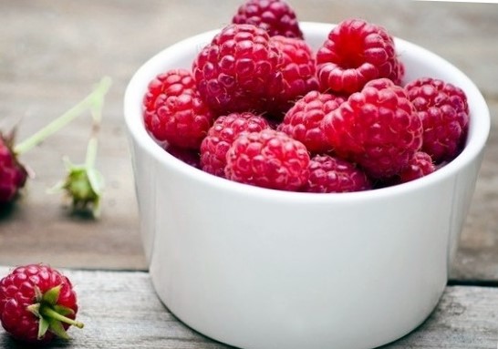 Маска для волос из малины Маска для волос из малины