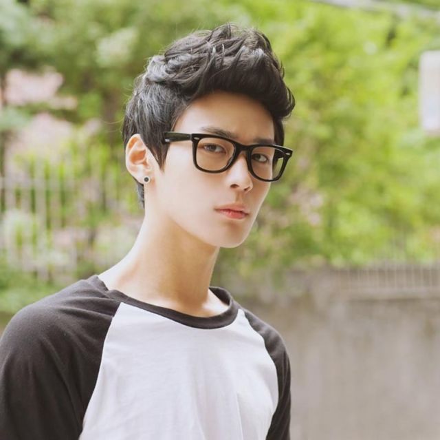 Корейские мужские прически - модные стрижки в корейском стиле