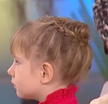 Прическа для девочки в садик за 5 минут лёгкая красивая Прическа для девочки в садик за 5 минут лёгкая красивая