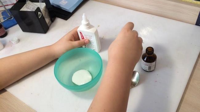 С клеем и загустителем