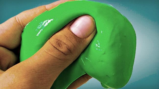 Лизун из муки без клея