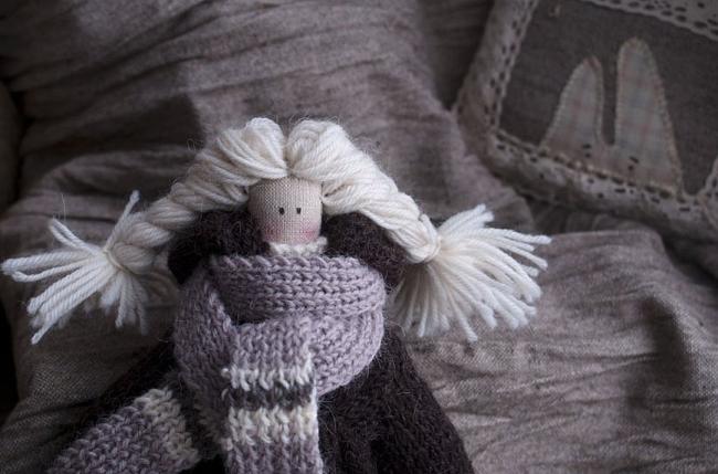 Тильда в вязанной одежде