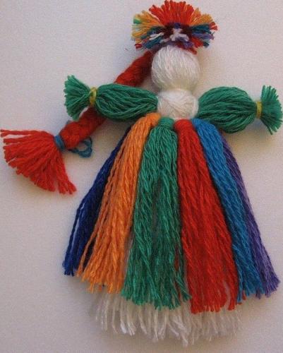 Куколка на Масленицу, сшитая из ниток