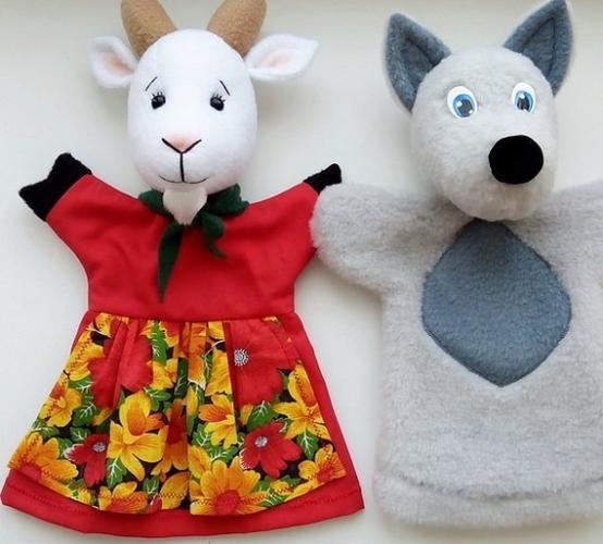 Персонажи волк и коза