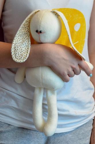 Зайка из флиса