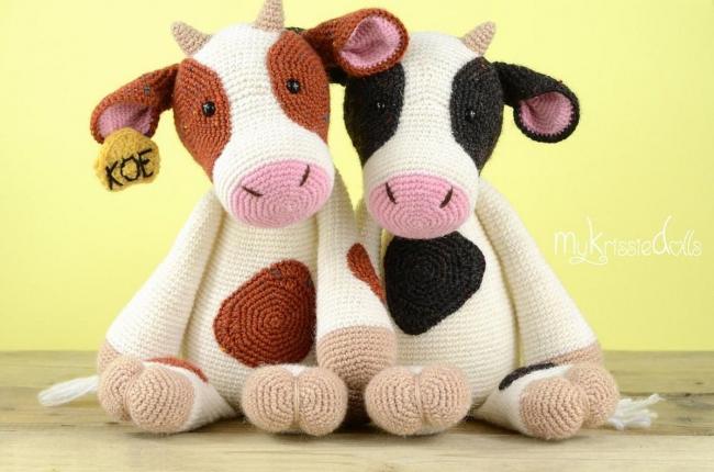 Можно связать красивую пару — корову и быка или целую семью с телятами