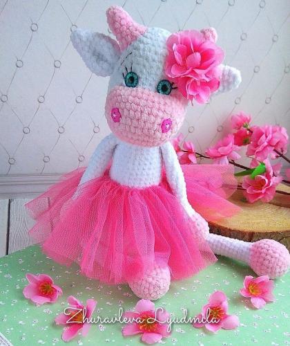 Можно нарядить корову в платье или юбочку