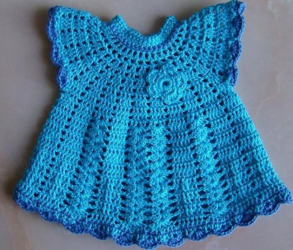 Платьица спицами с узором