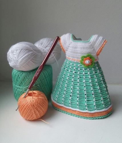 Крючок подбирают по толщине нити