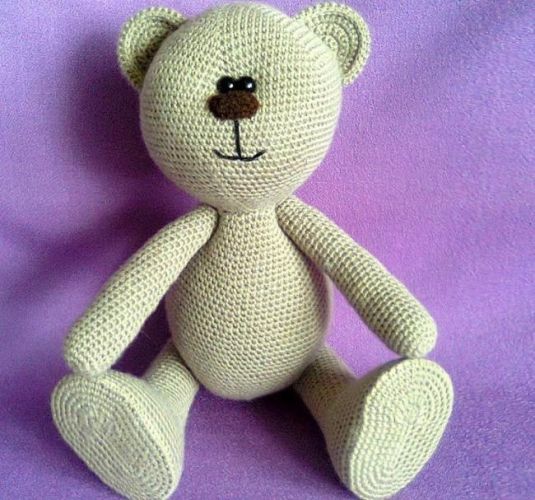 Верхние лапы должны получиться чуть длиннее нижних