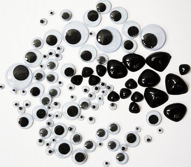 Фурнитуру можно приобрести в магазинах рукоделия за небольшие деньги