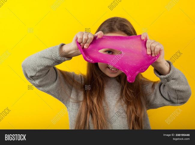 Сегодня каждый ребенок знает, что такое лизун