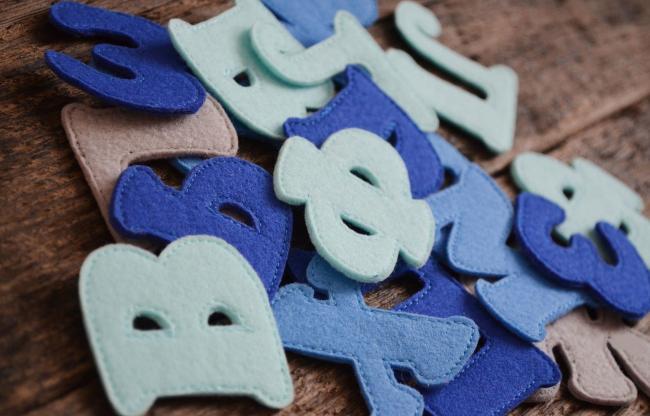 Плоские буквы