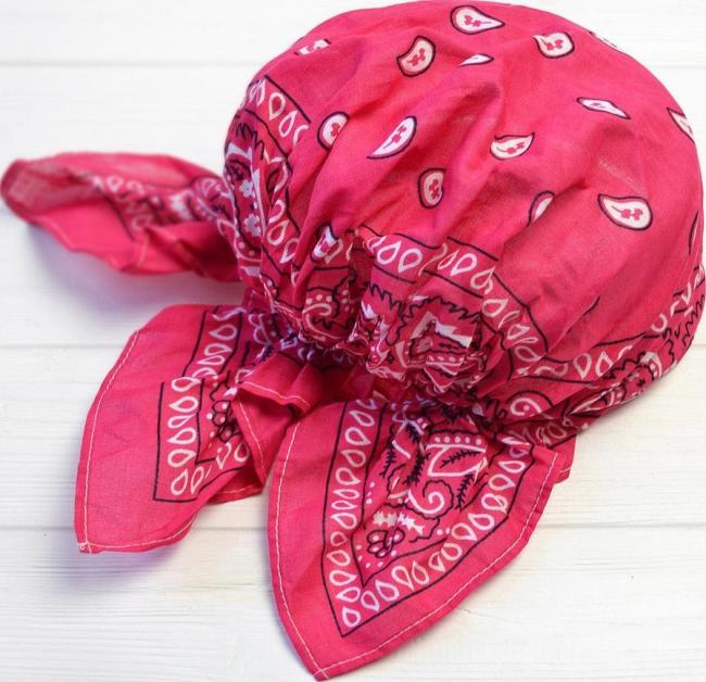 Женская модель на резинке