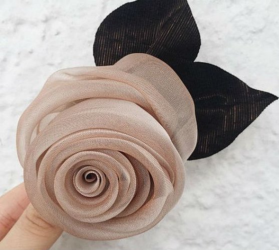 Свернутая роза