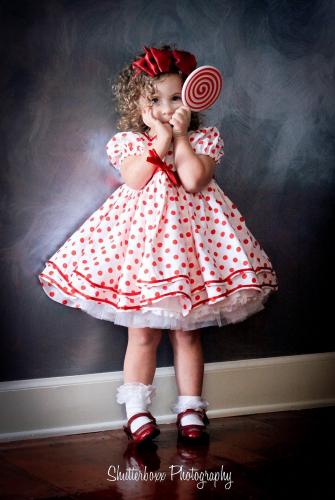 Мамы могут предложить дизайн одежды для своего чада и воплотить в жизнь свои мечты, обратившись к швее