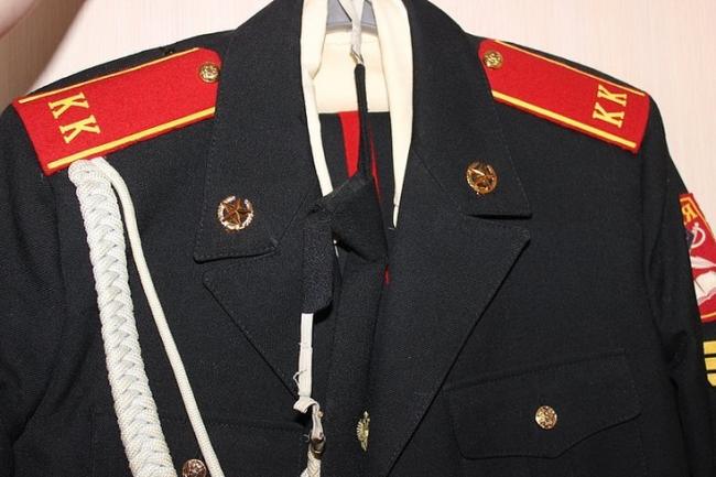 Форма кадета для повседневной носки в здании учреждения