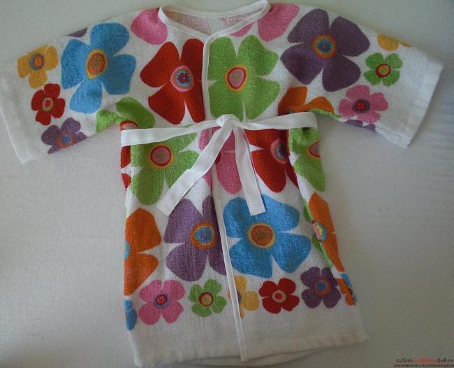 Халатик для ребенка из полотенца