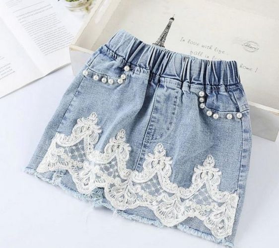 Украшение джинсовой вещи кружевом