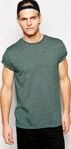 Ушивая футболку подмышками, главное не переусердствовать