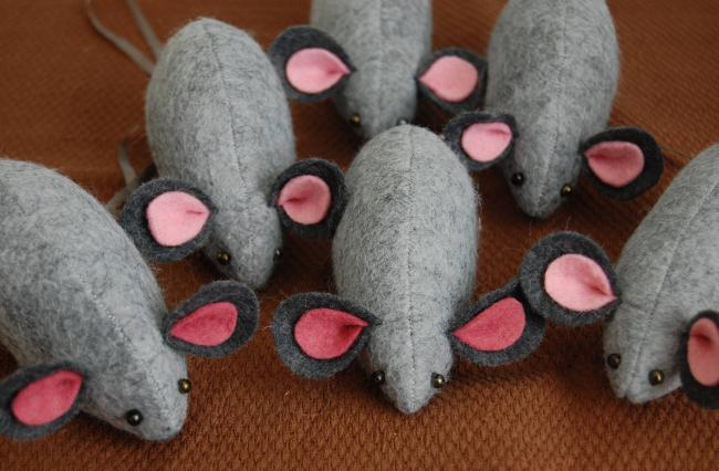 Игрушки из фетра