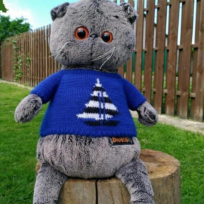 Праздничный вязаный свитер кота Басика