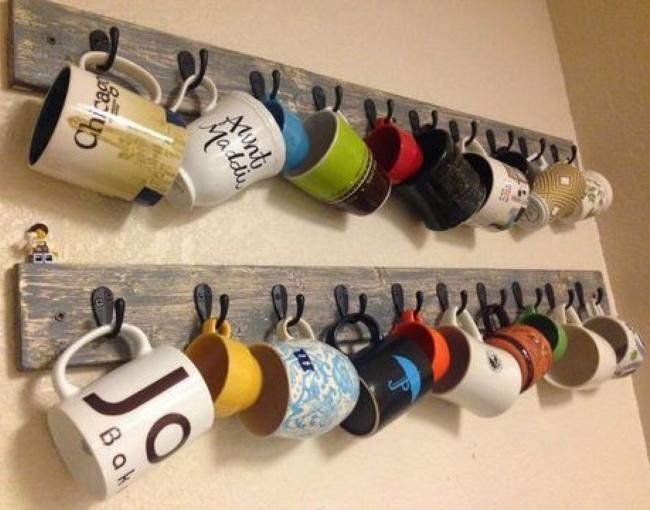 Хранение чашек на доске