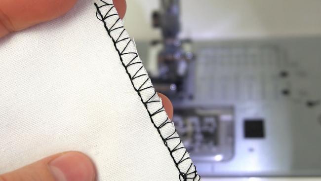 Обметка края на машине